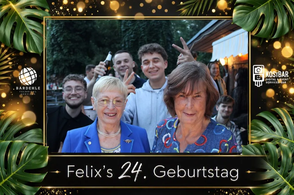 Fotodruck mit Palmblättern und goldener Schrift, Gruppe auf einer Gartenparty